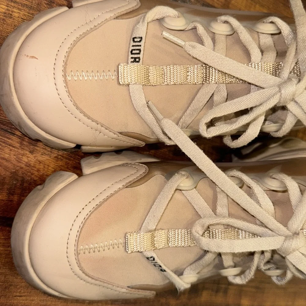 Dior Sneaker - Picture 8 of 10